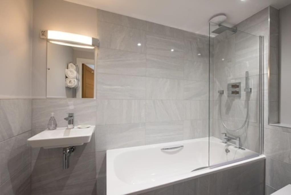 Beautiful, Spacious 1 Bed Flat Brentwood Exteriér fotografie