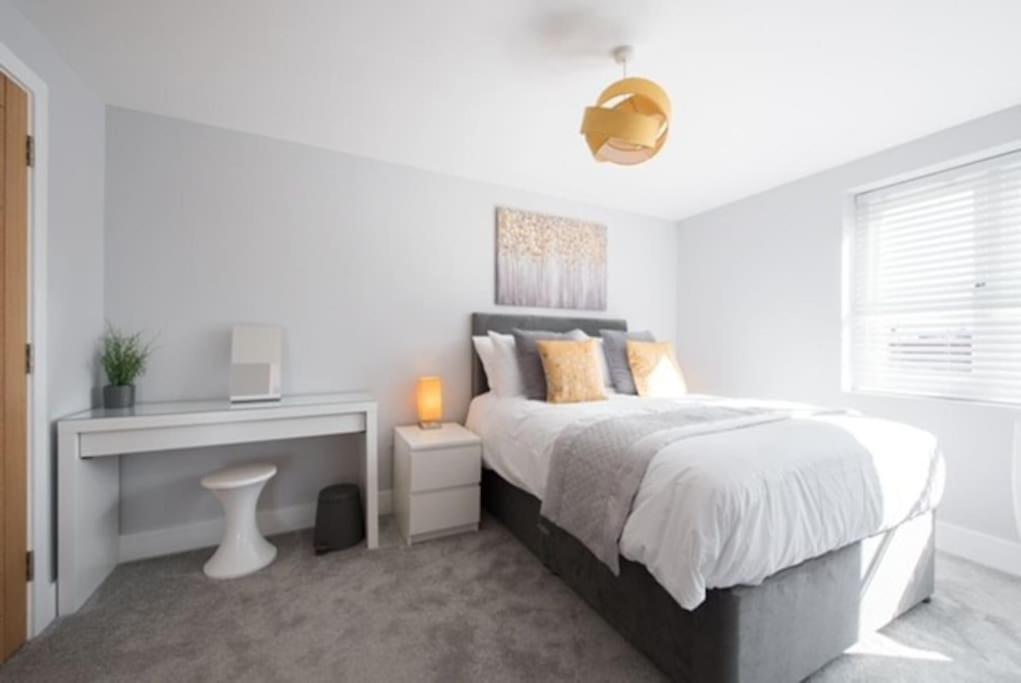 Beautiful, Spacious 1 Bed Flat Brentwood Exteriér fotografie